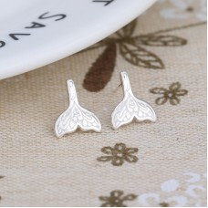 Simple and simple European and American mermaid earrings female Korean version of white silver earrings stall source factory customization