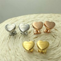 E5-205a wholesale peach heart logo earrings fashion exquisite ladies heart-shaped simple earrings love earrings