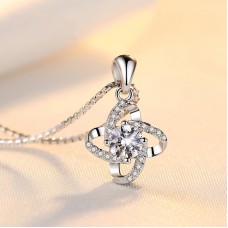 Imitation silver explosion type four-leaf clover pendant female white copper pendant necklace Japanese and Korean jewelry simple temperament live broadcast stall source